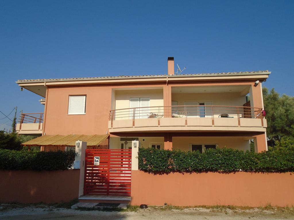 Socrates Family Apartments Kalligoni Εξωτερικό φωτογραφία